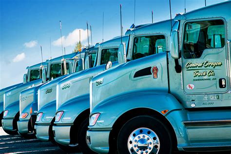 news-about-mergers-and-acquisitions-in-the-trucking-industry,Recent Mergers in the Trucking Industry,thqrecentmergersintrucking